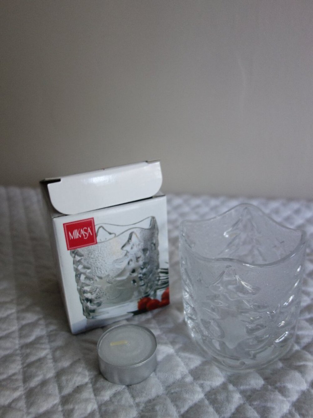 New NIP MIKASA Yule Time Glass Candle Votive